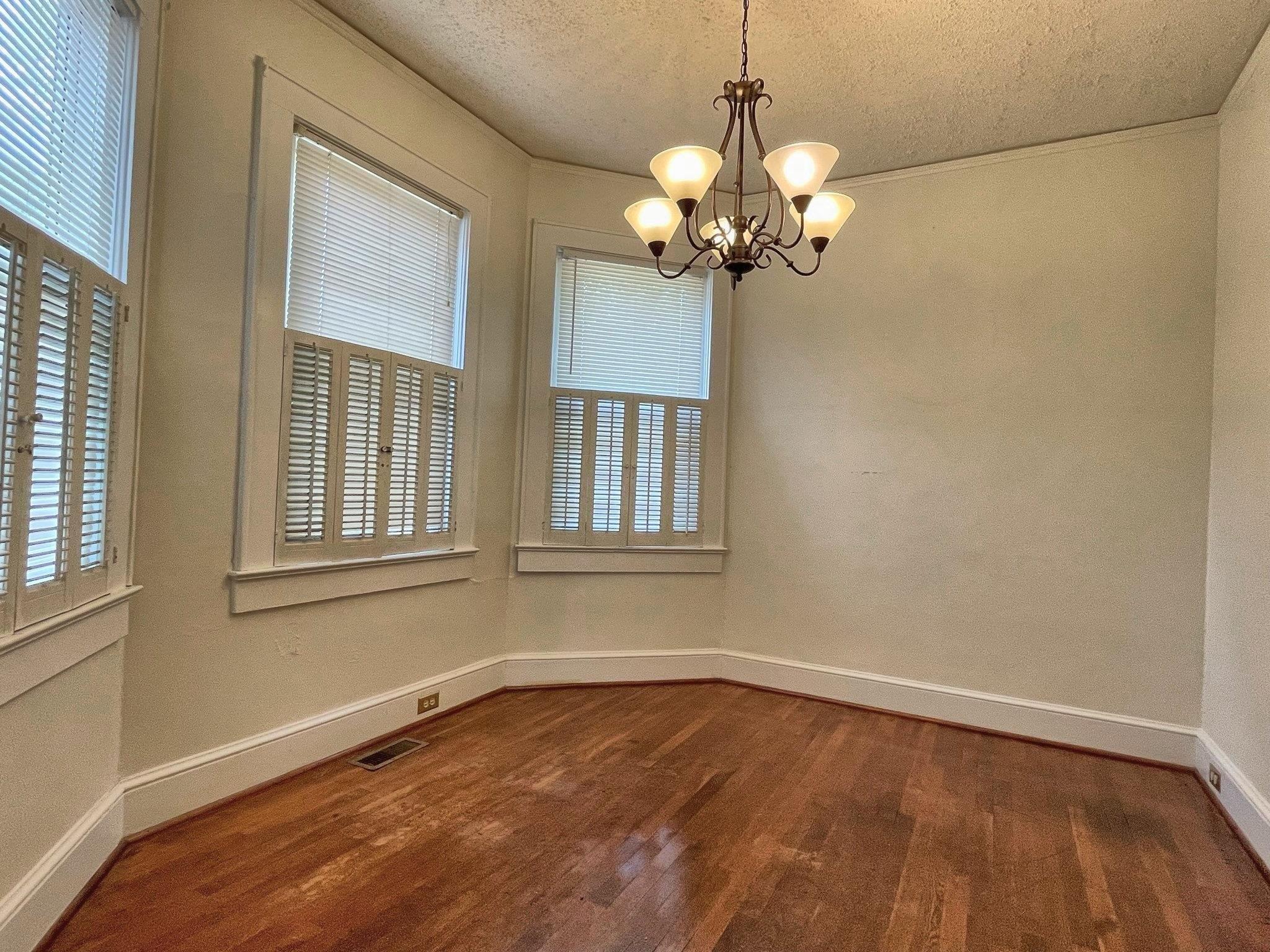 S Limestone St, Gaffney, SC 29340