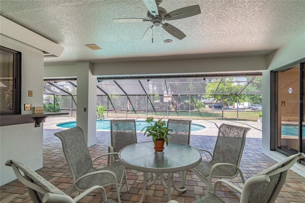 Sweet Bay Ct, Plant City, FL 33566