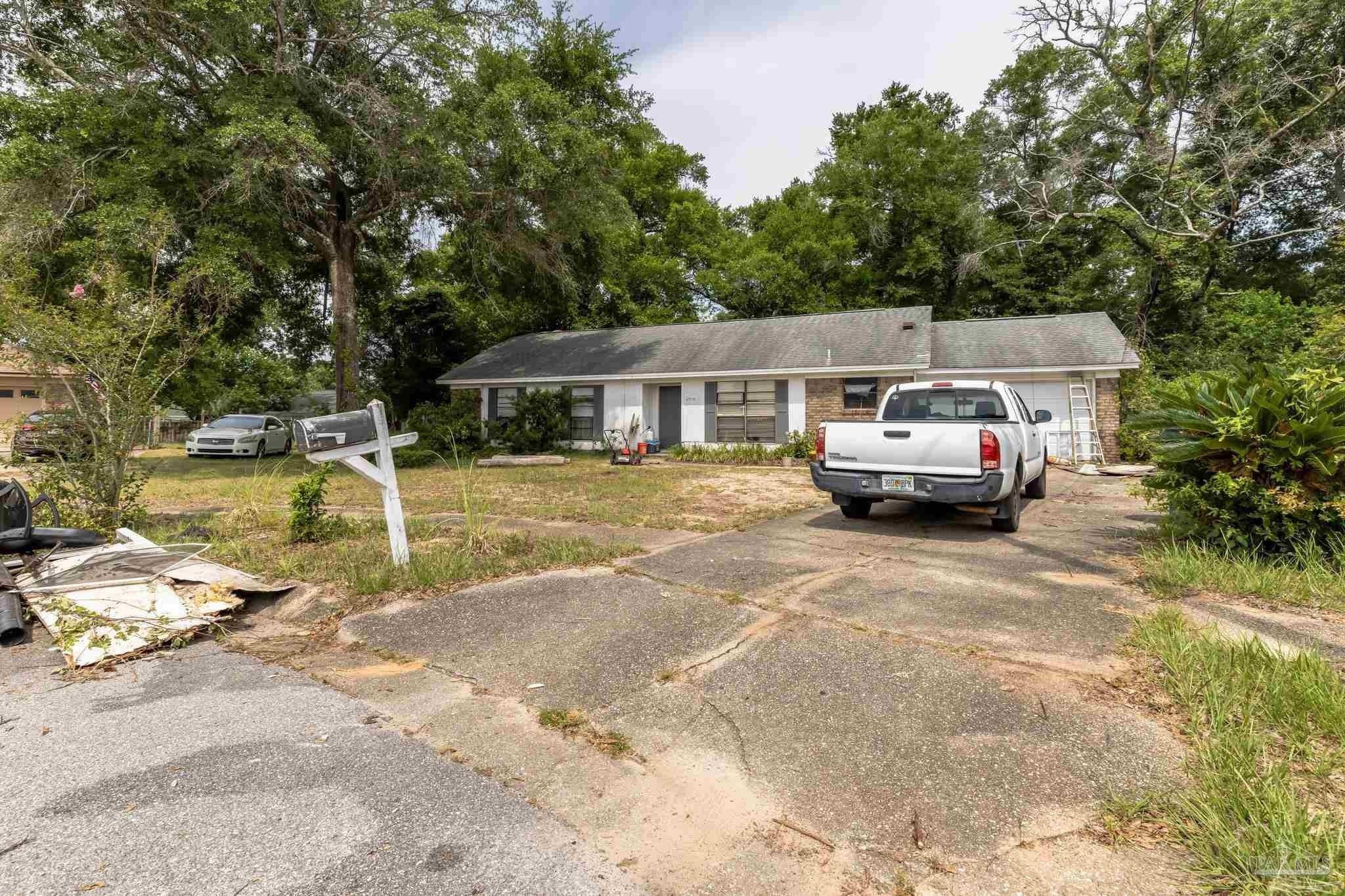 Nowlinbury Dr, Pensacola, FL 32514