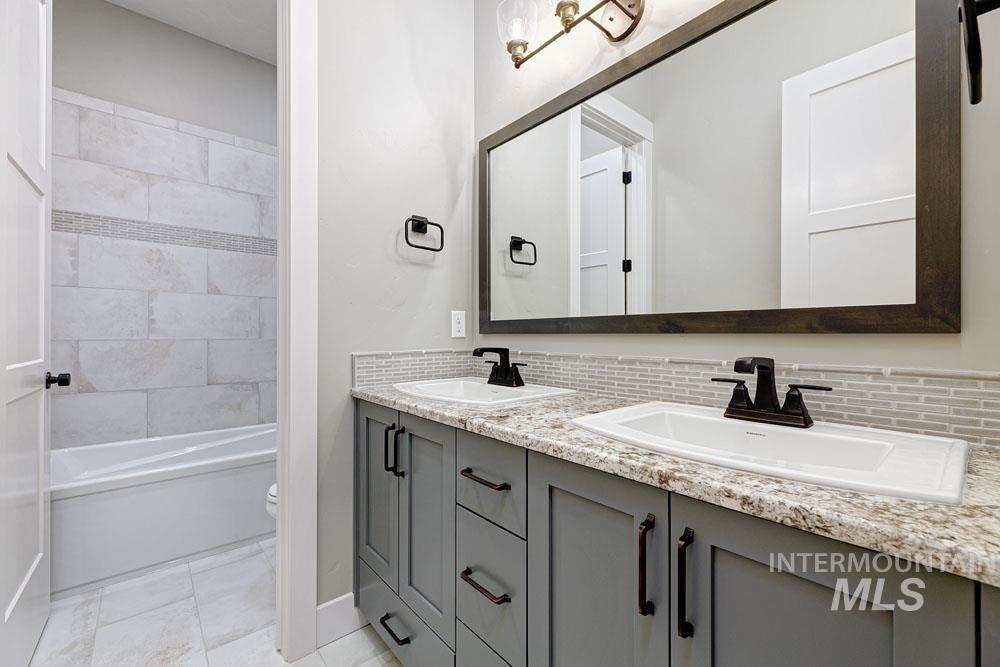 S Pioneer Trail Way, Meridian, ID 83642