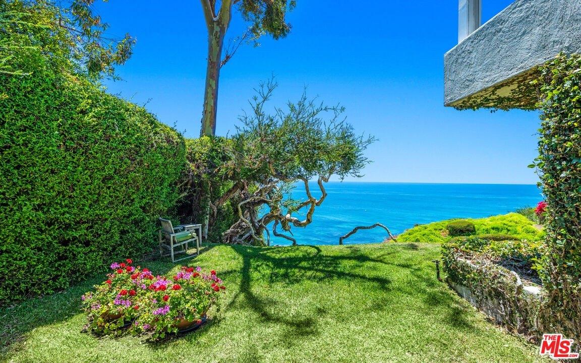 Cliffside Dr, Malibu, CA 90265