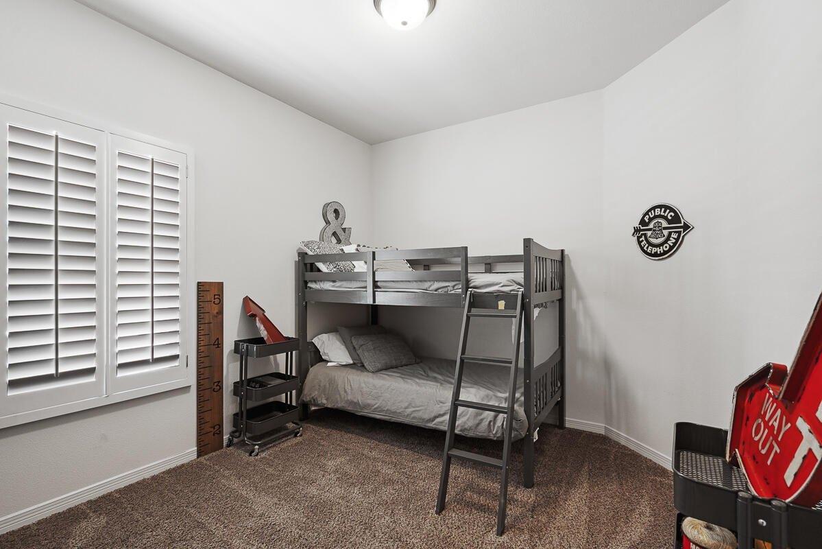 Monmouth Ave, El Paso, TX 79928