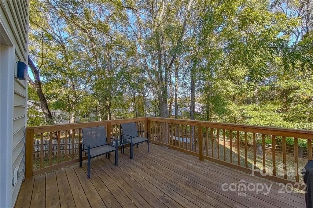 Robyns Glen Dr, Charlotte, NC 28269