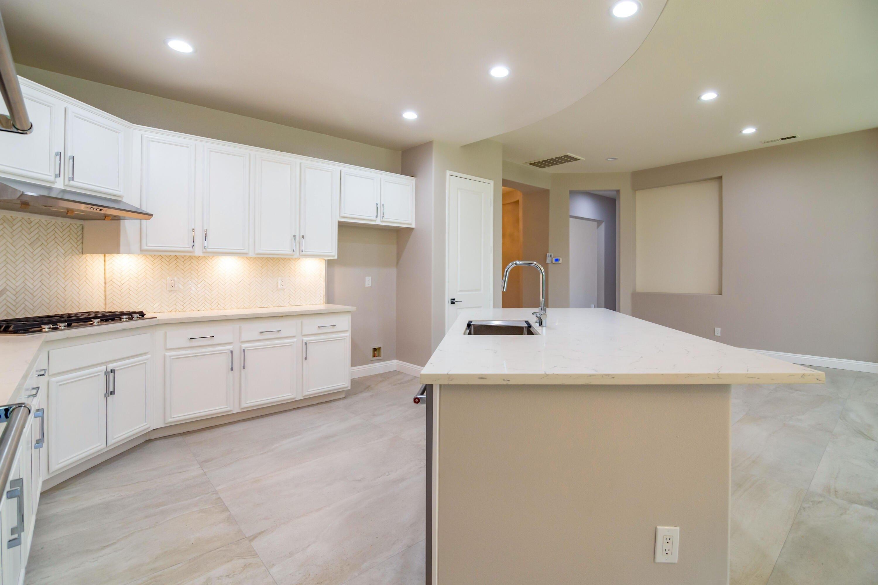 Madrid Rd, Cathedral City, CA 92234