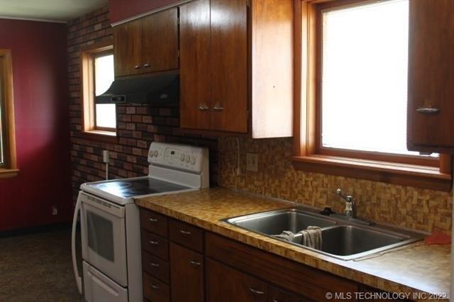 Cornell Dr, Bartlesville, OK 74006