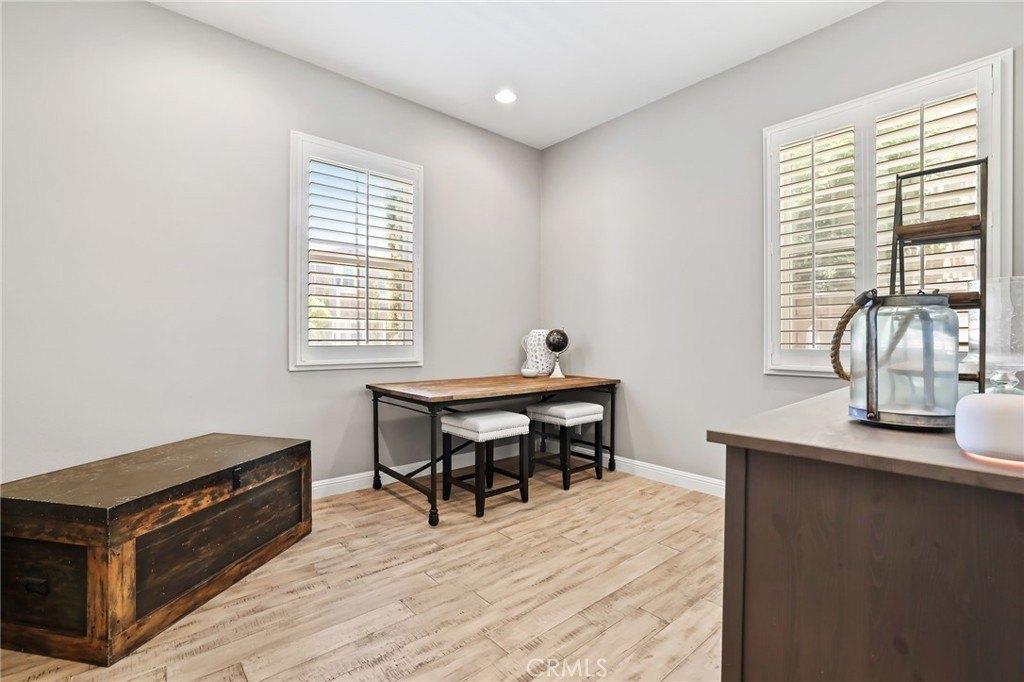 Snowberry, Lake Forest, CA 92630
