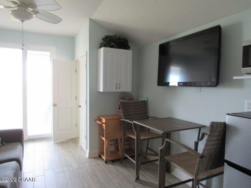 Tarpon Ave, Ormond Beach, FL 32176