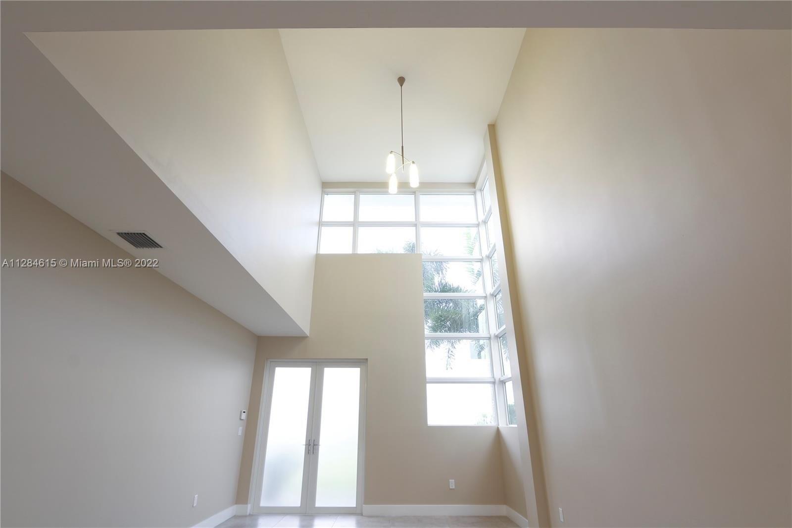 Nw 74th Ter, Doral, FL 33178