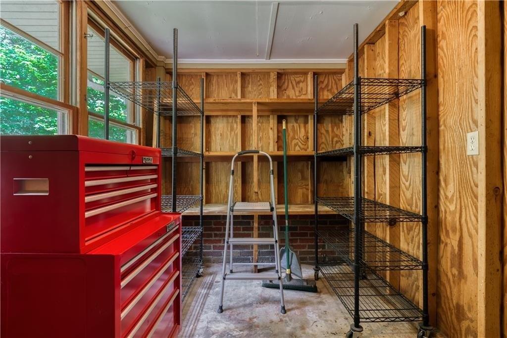 Moncrief Cir, Decatur, GA 30033