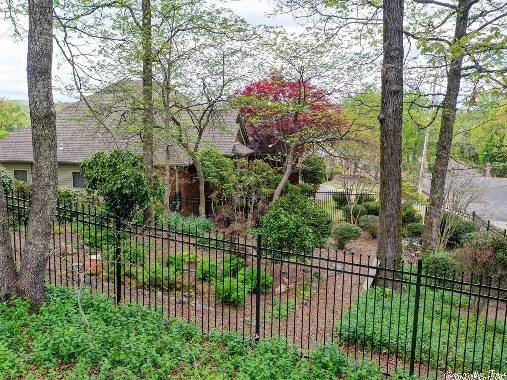 Arlington Dr, Hot Springs, AR 71913