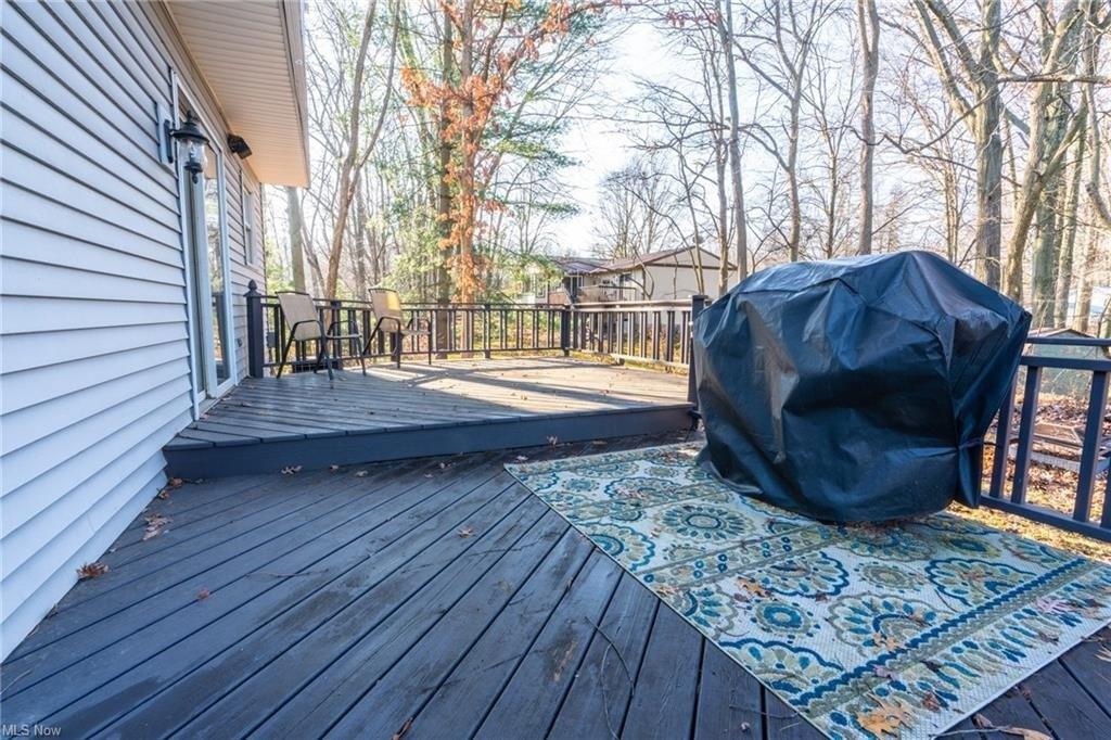 Woodbine Cir Ne, Massillon, OH 44646