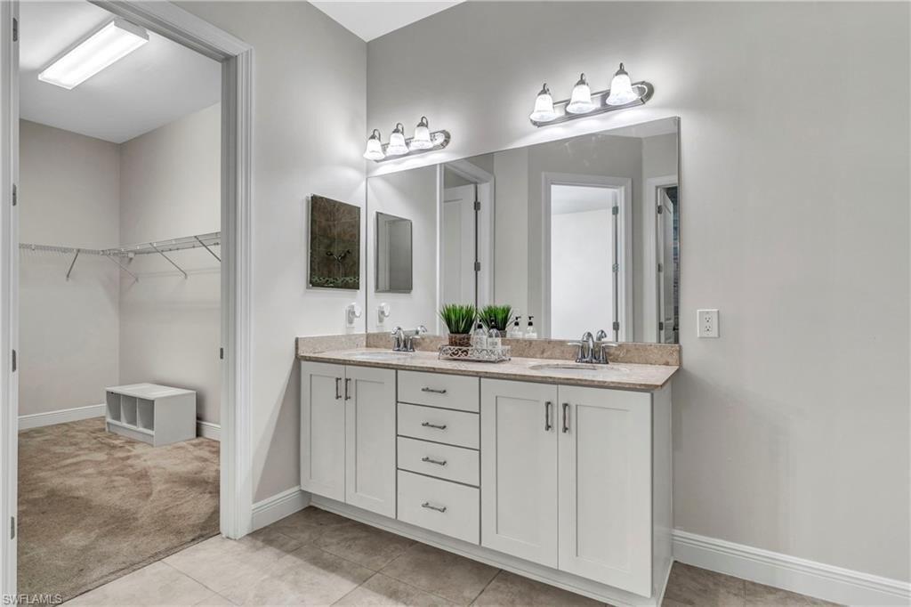 Essex Square Blvd, Fort Myers, FL 33913