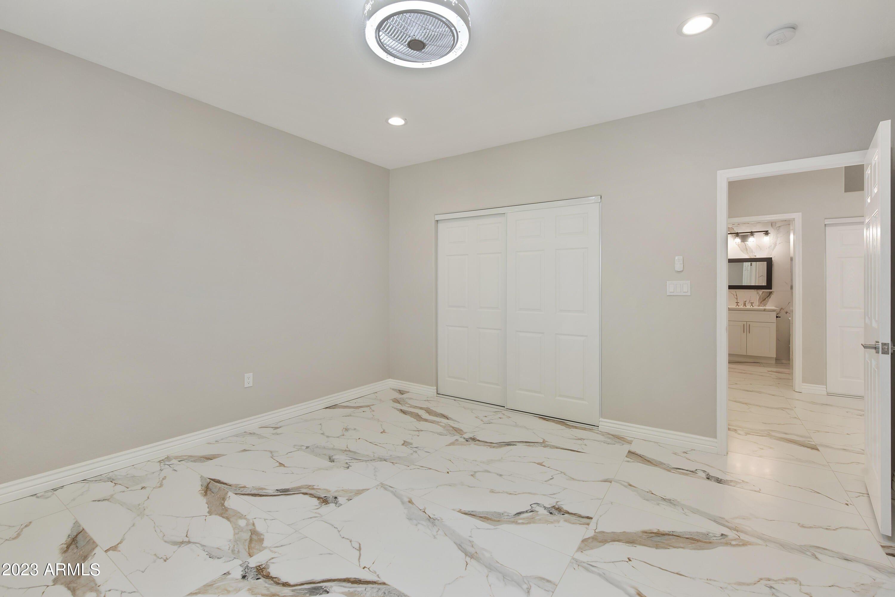 W Oraibi Dr, Phoenix, AZ 85027