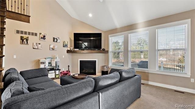Braxwood Pl, Milford, MI 48381