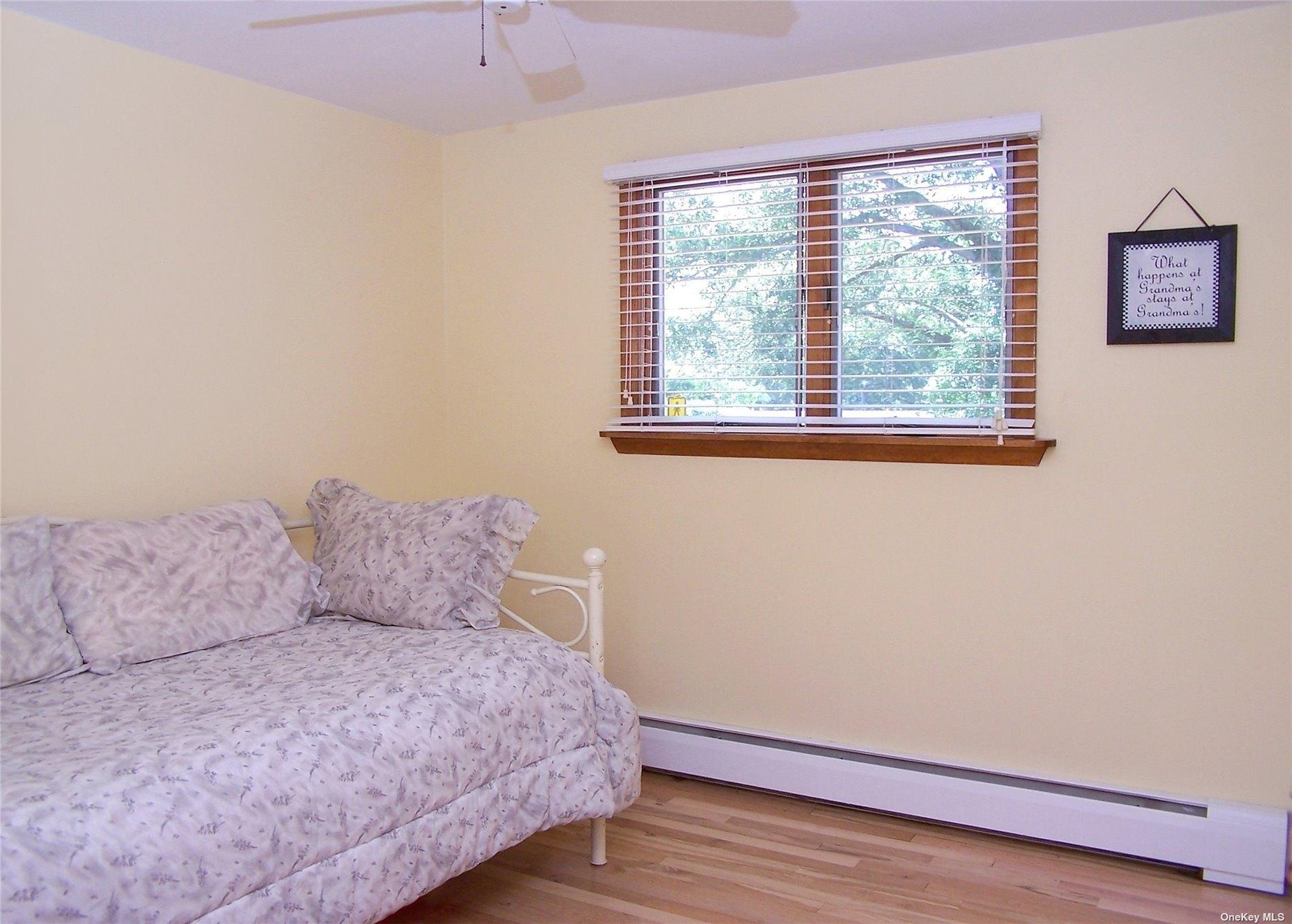 Fiesta Dr, Centereach, NY 11720