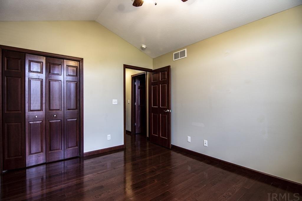 Angeline Dr, Bristol, IN 46507
