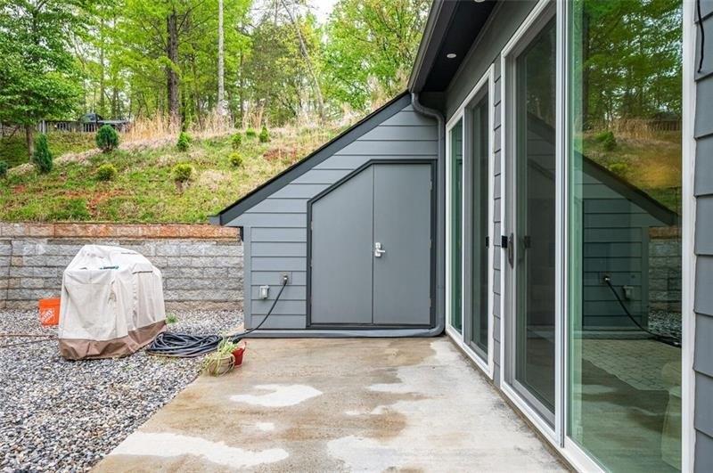 Lila Way, Dahlonega, GA 30533