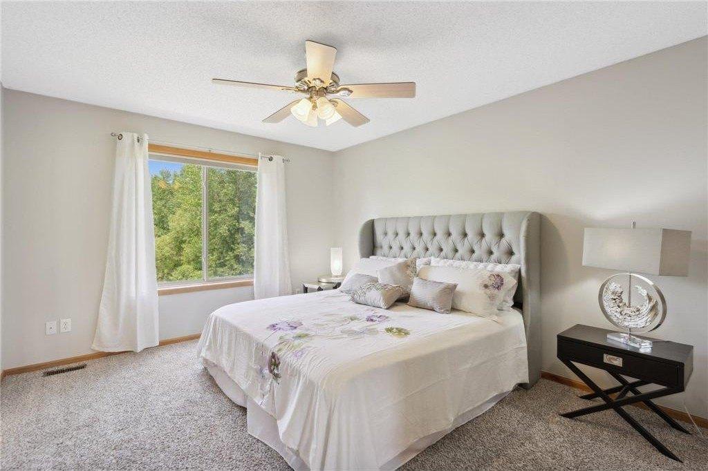 Stoneybrook Dr, Hugo, MN 55038