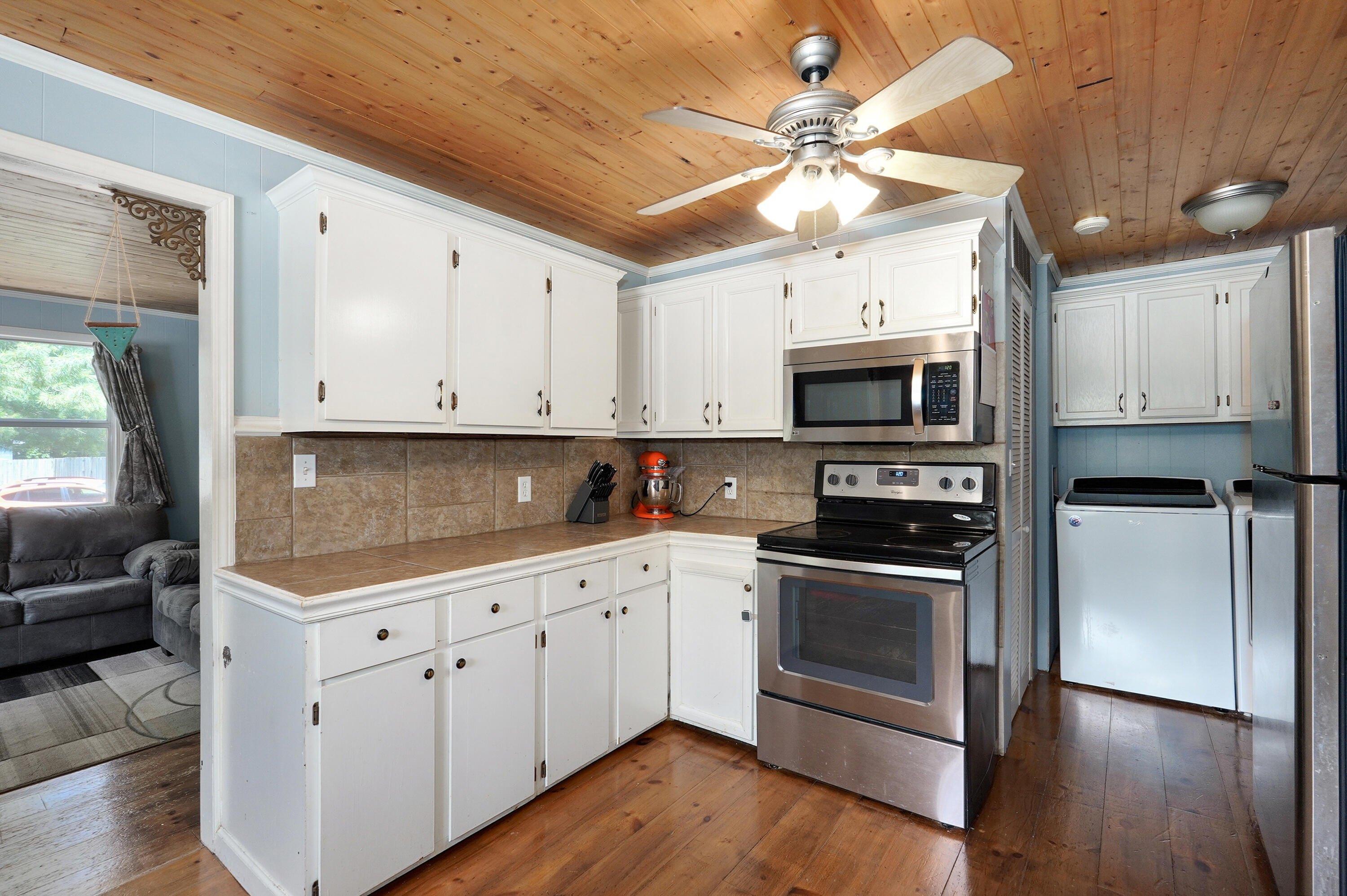E Horning St, Springfield, MO 65802