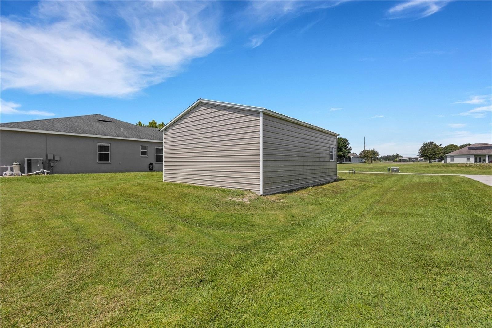 Berry Rd, Plant City, FL 33567