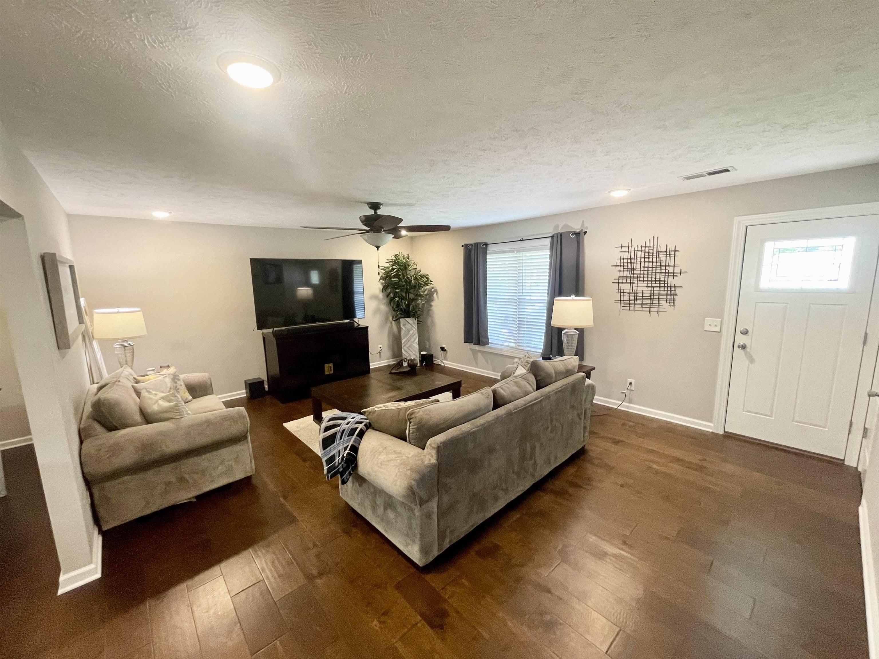Greenwood Ave, Savannah, TN 38372