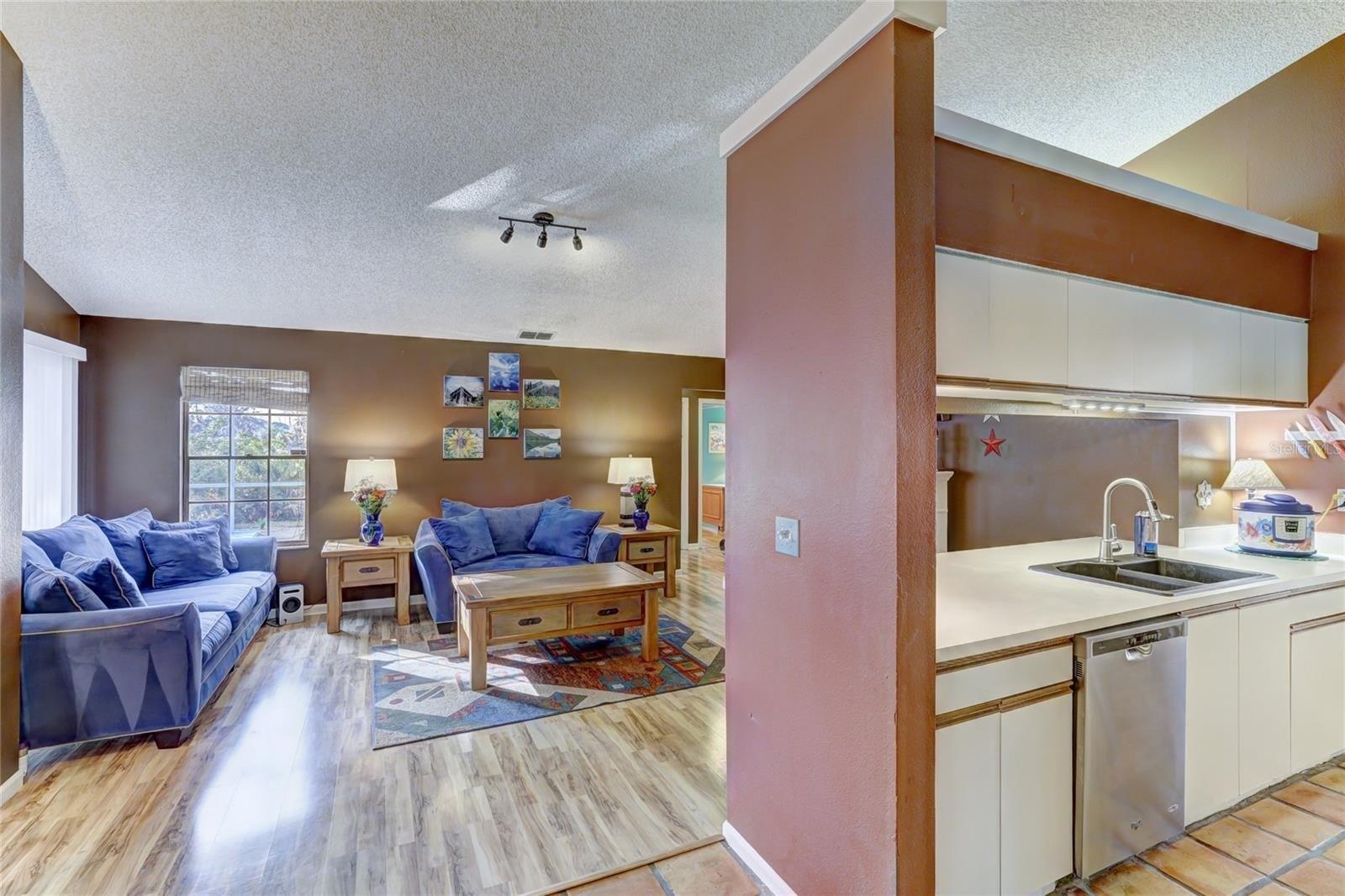 Forester Lake Dr, Sarasota, FL 34243