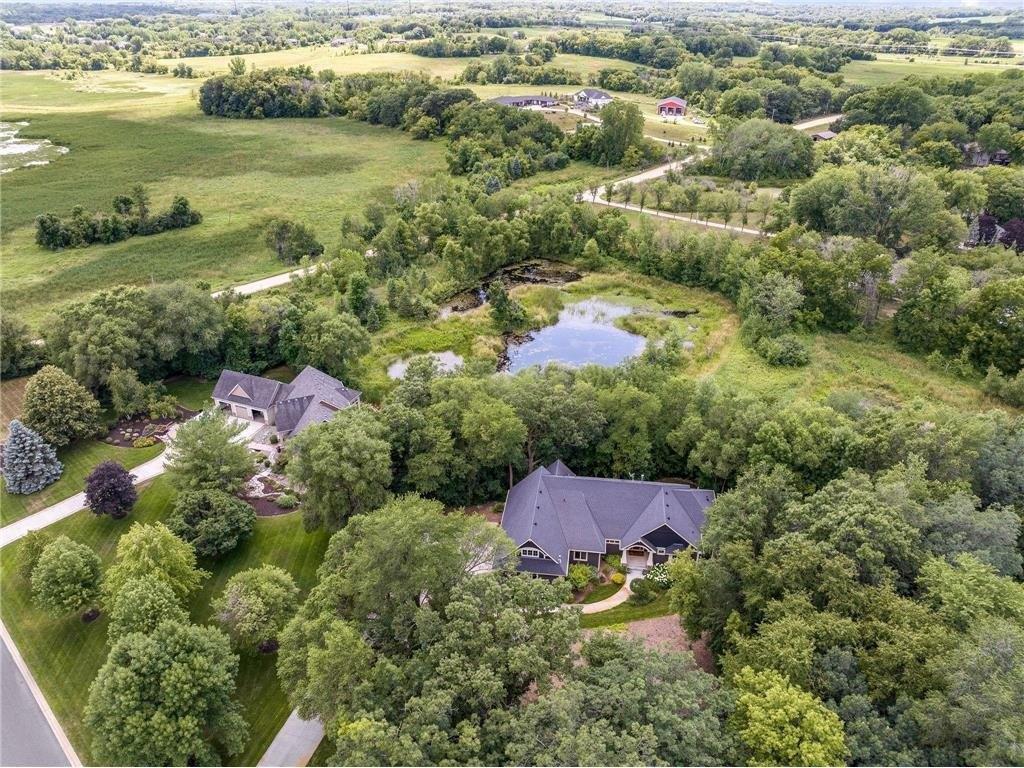 Woodland Ridge Dr, Lakeville, MN 55044