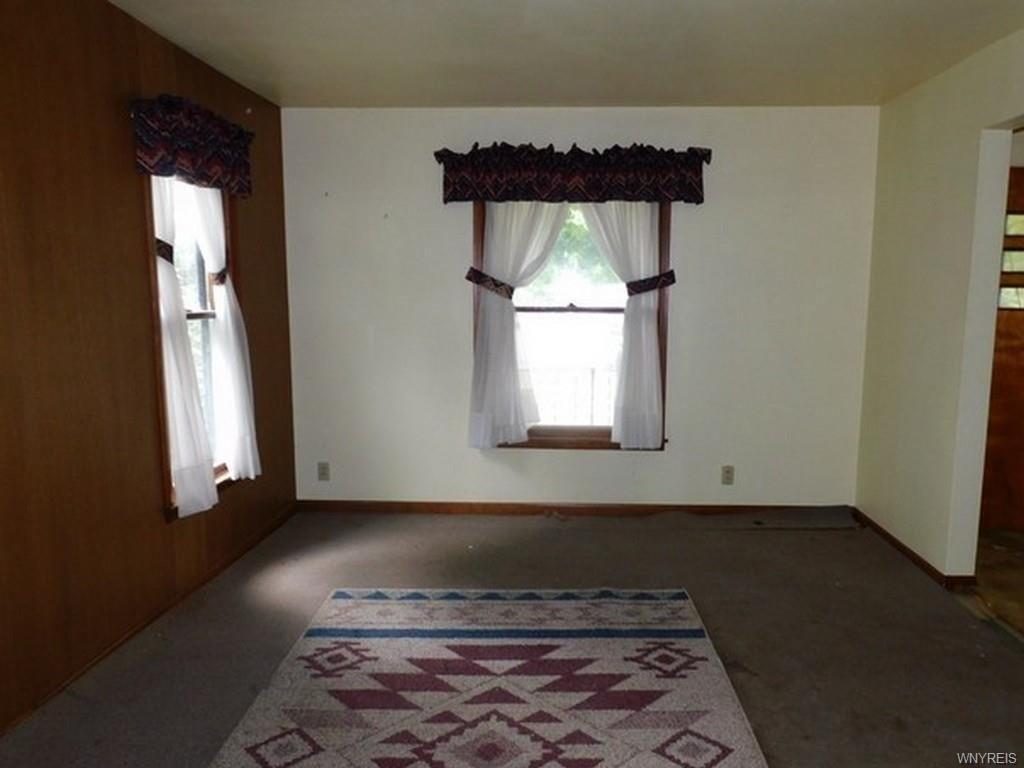Walnut St, Batavia, NY 14020