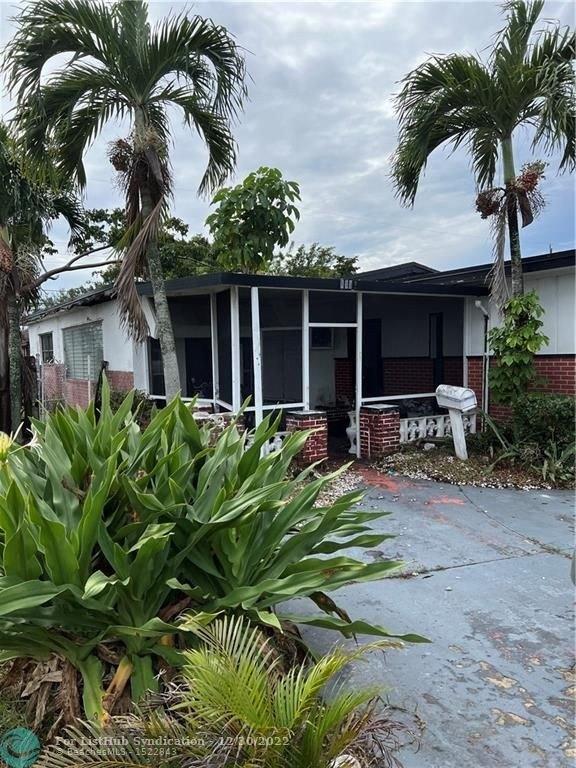 Mayo St, Hollywood, FL 33021