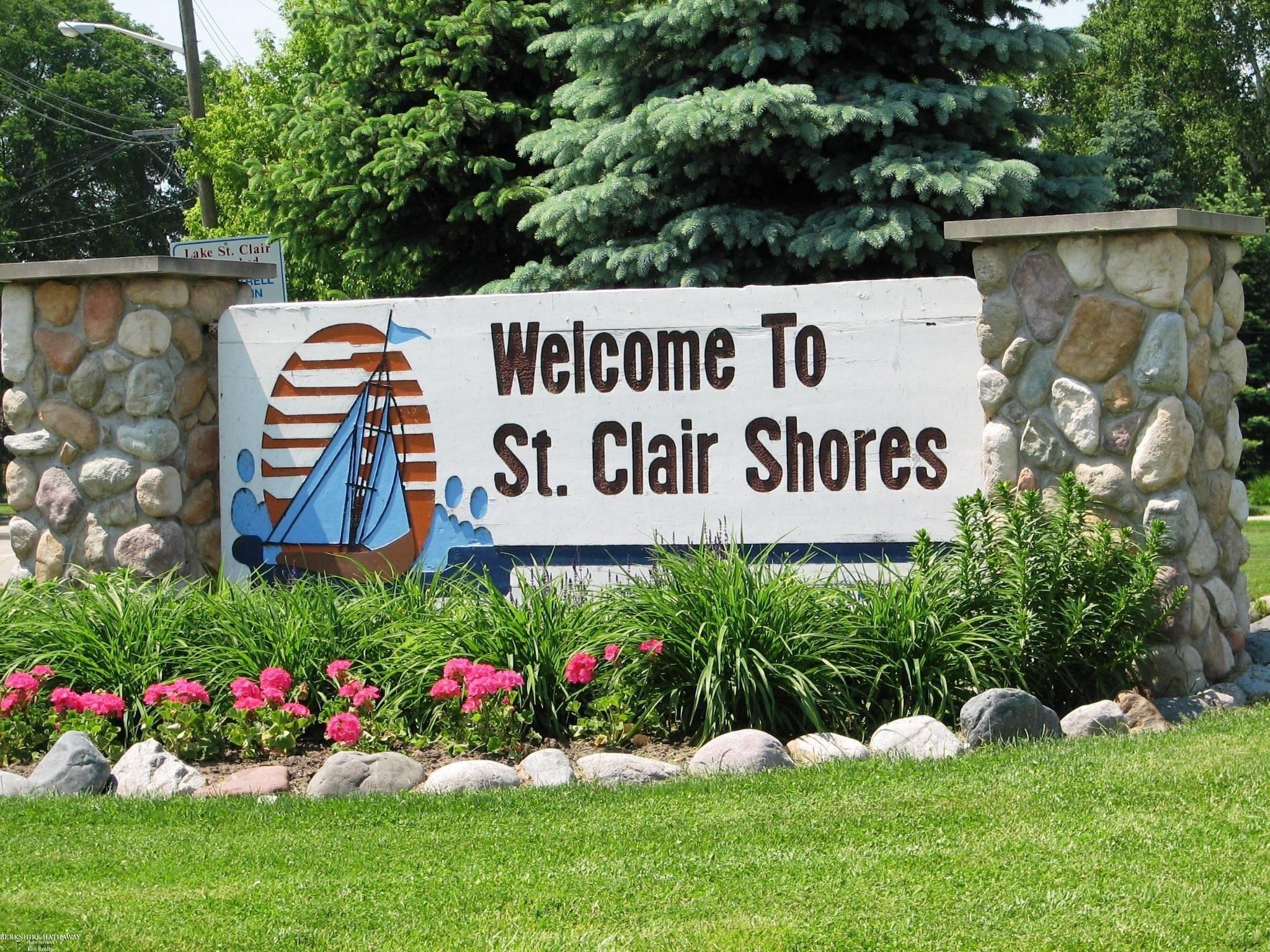 Wood St, Saint Clair Shores, MI 48080