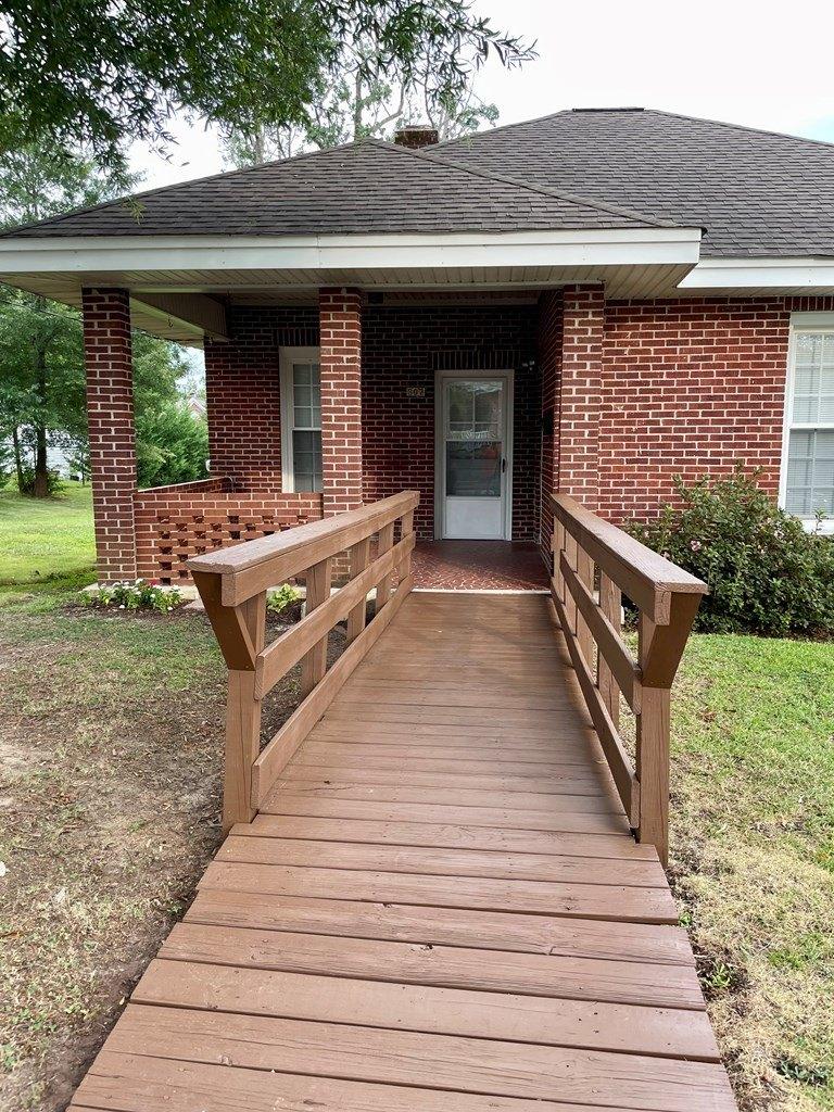 Dukes Ave, Greenwood, SC 29646