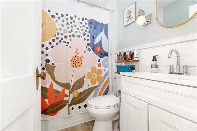 W 27th St S, Independence, MO 64052
