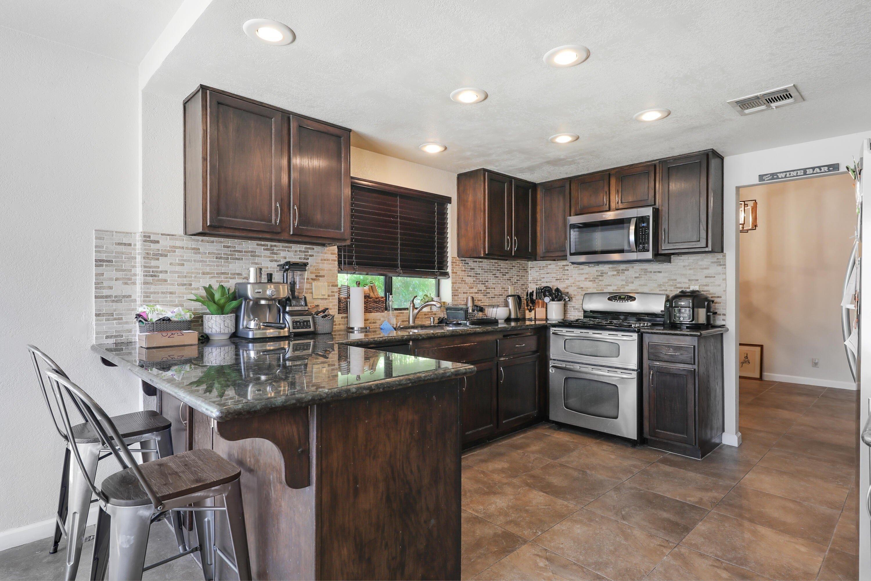 Serenata Ct, La Quinta, CA 92253