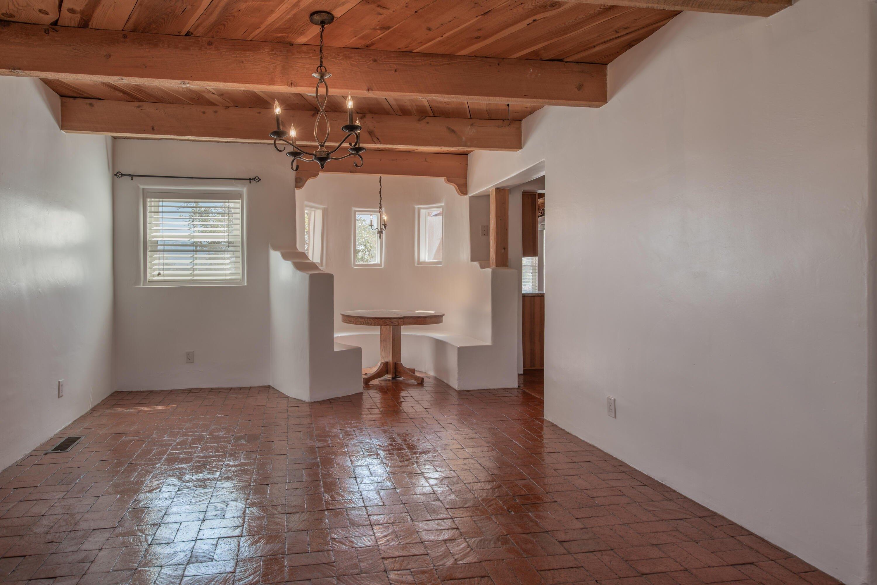 Ashley Ln, Corrales, NM 87048