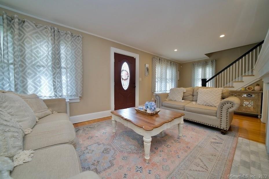 Giddings Ave, Windsor, CT 06095