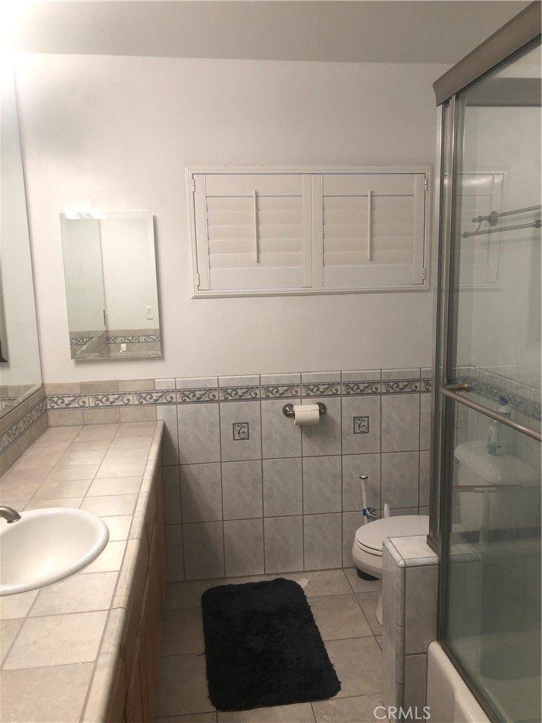 Gerald Ave, North Hills, CA 91343