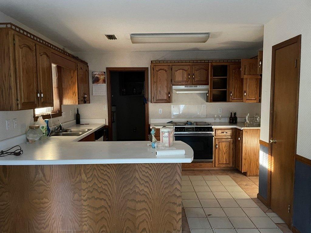 Shadybrook Ln, Dothan, AL 36303