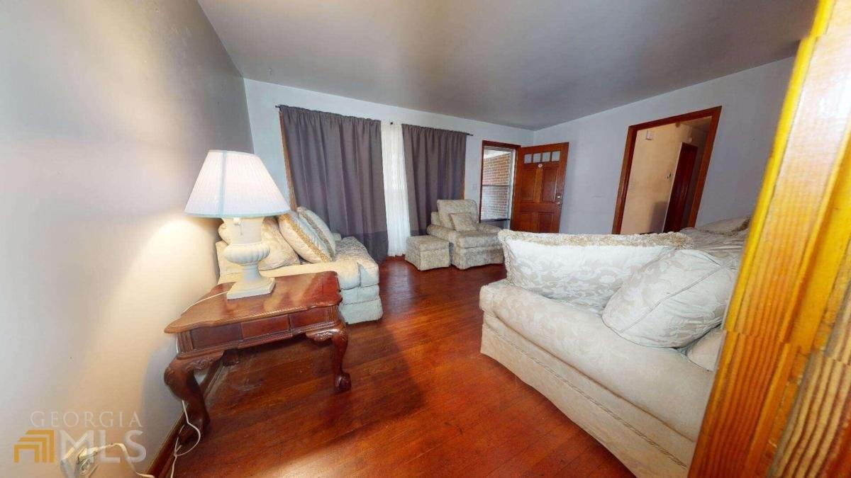 Kelly Lake Dr, Decatur, GA 30032