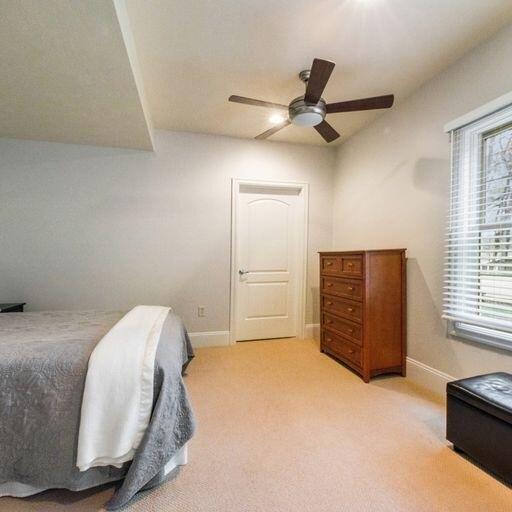 Sandy Hollow Dr Se, Alto, MI 49302