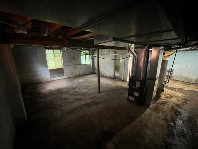 S Brookside Ave, Independence, MO 64052