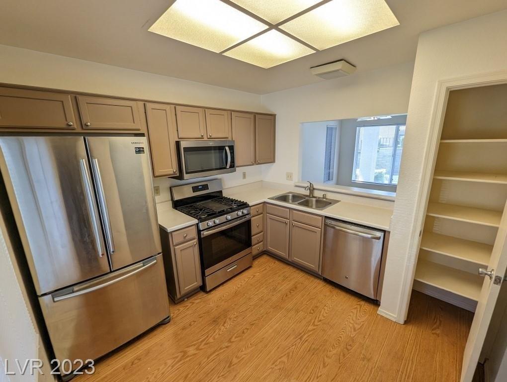 Millsboro Dr, Las Vegas, NV 89134