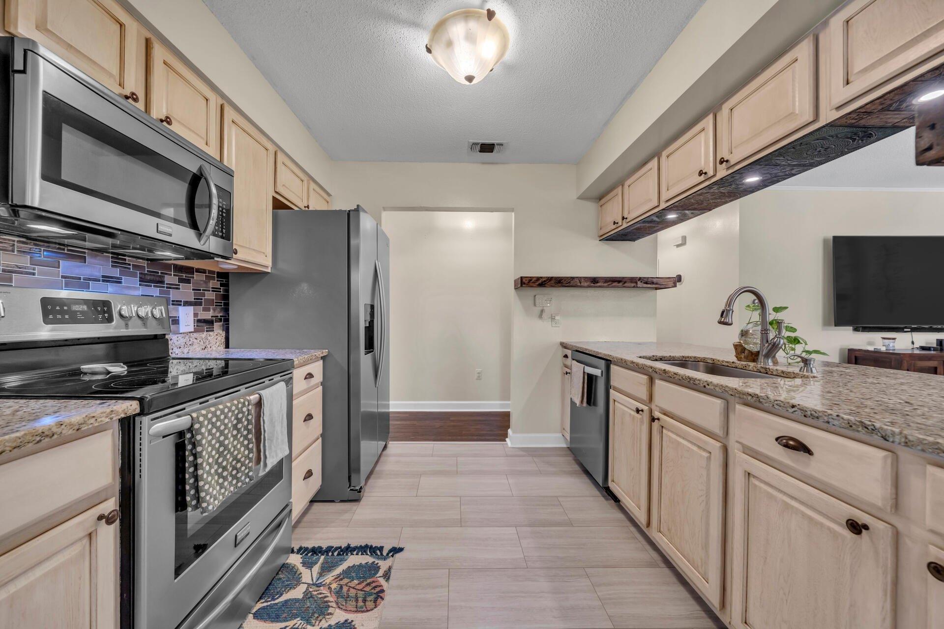 Williams St, Fort Walton Beach, FL 32547