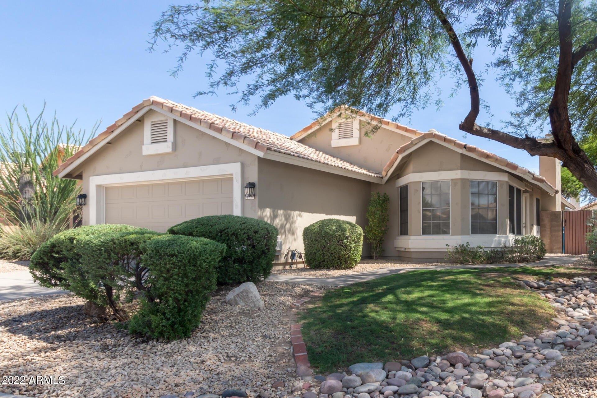 E Rosemonte Dr, Phoenix, AZ 85050