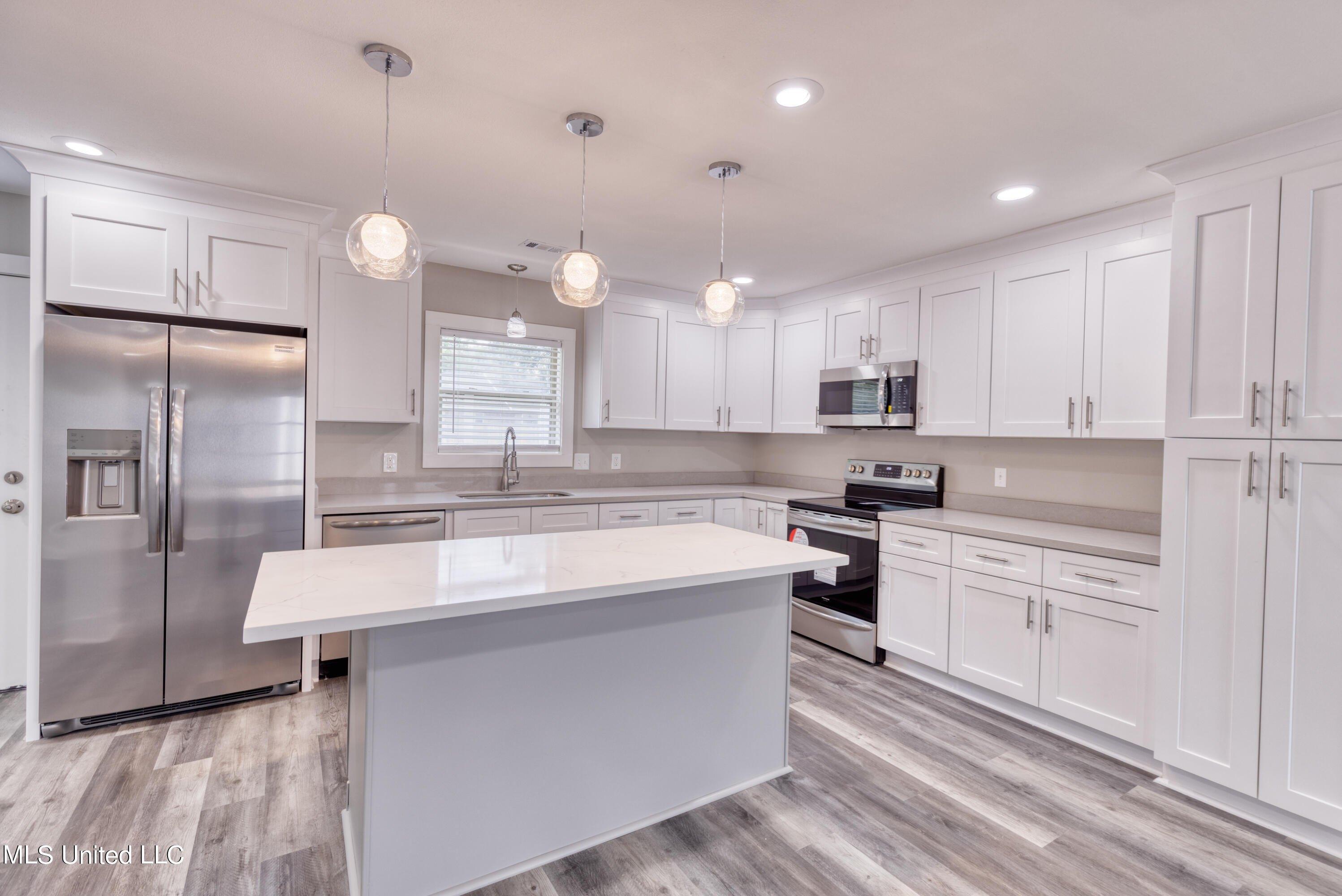 Boggs Cir, Long Beach, MS 39560