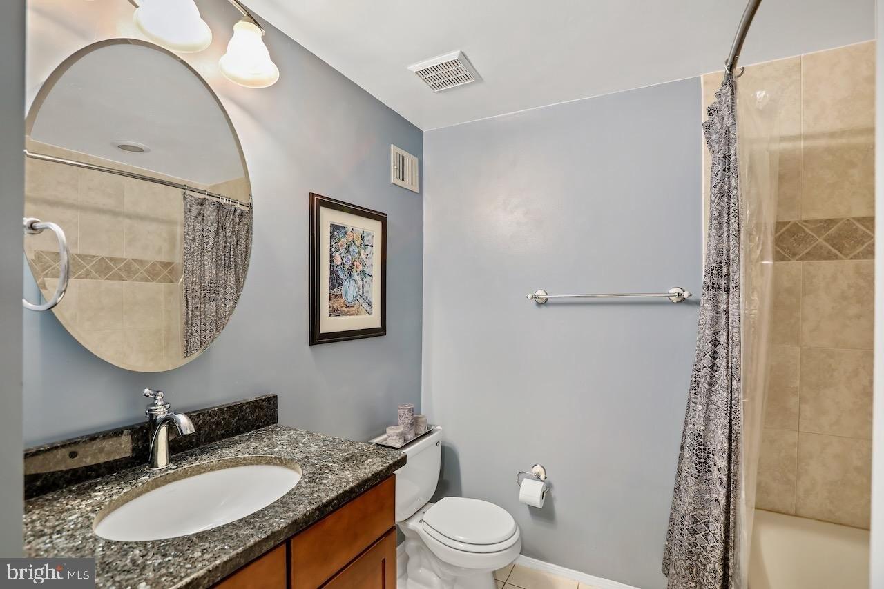 Poplar Grove Dr, Reston, VA 20194