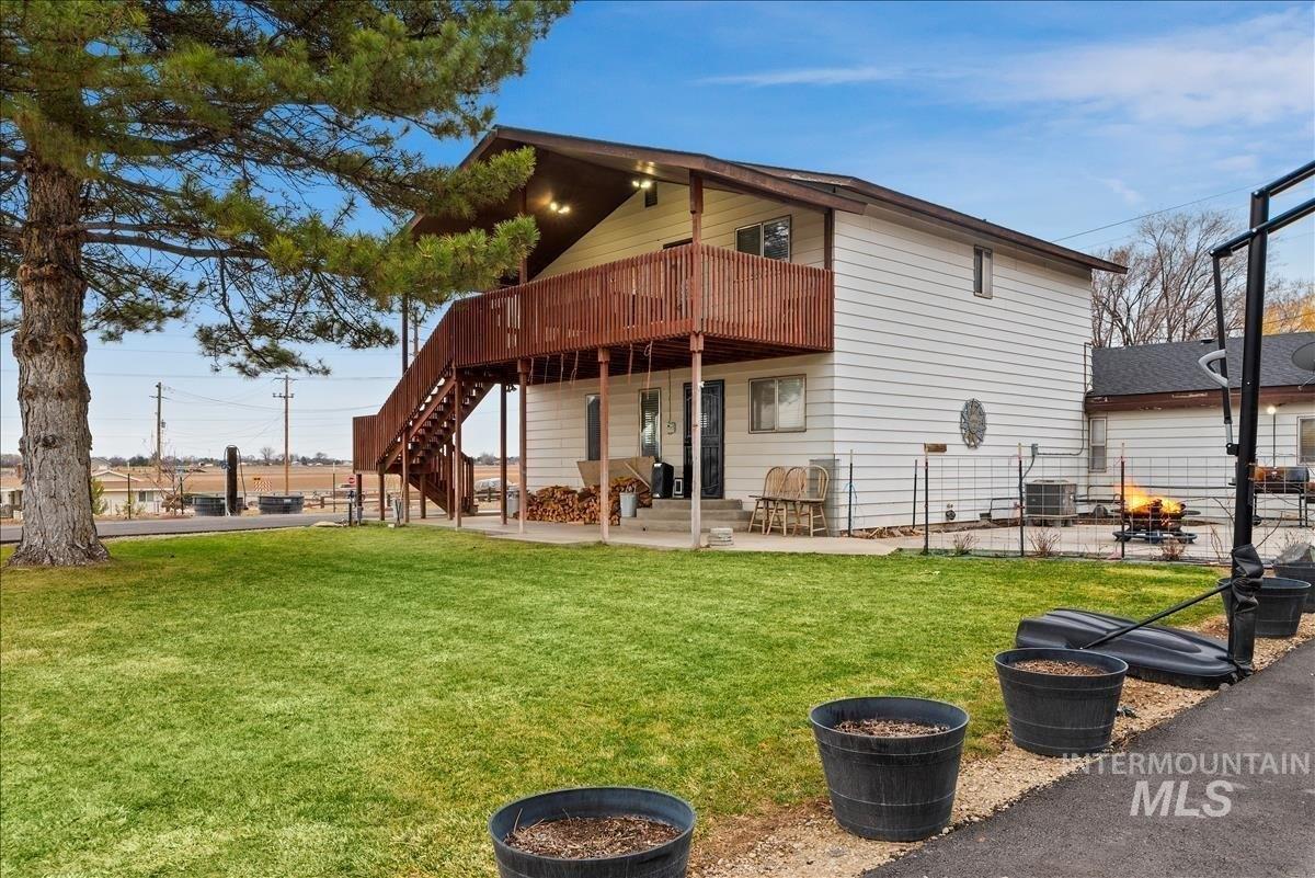 E Locust Ln, Nampa, ID 83686