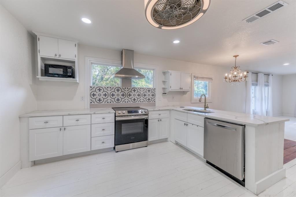 S Brazos St, Weatherford, TX 76086