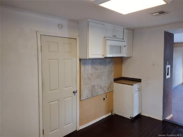 Kim St, Sulphur, LA 70663