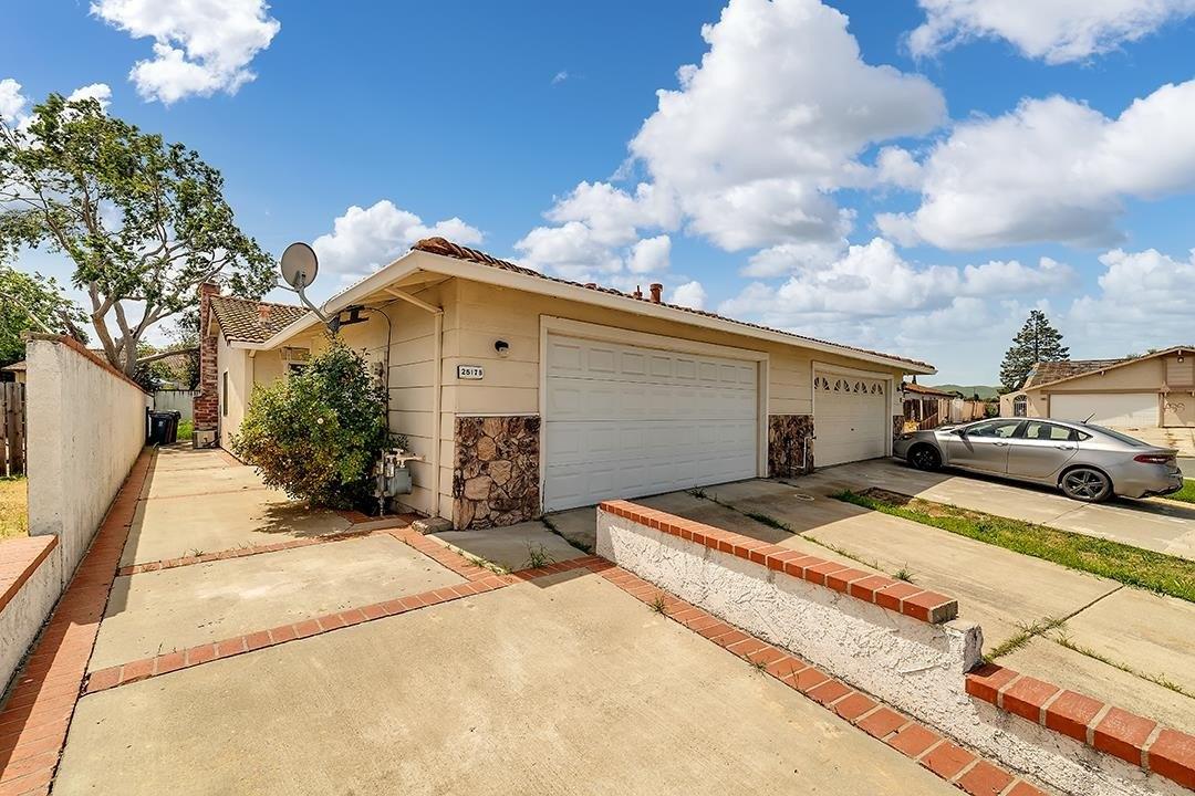 Jenifer Ct, Antioch, CA 94509