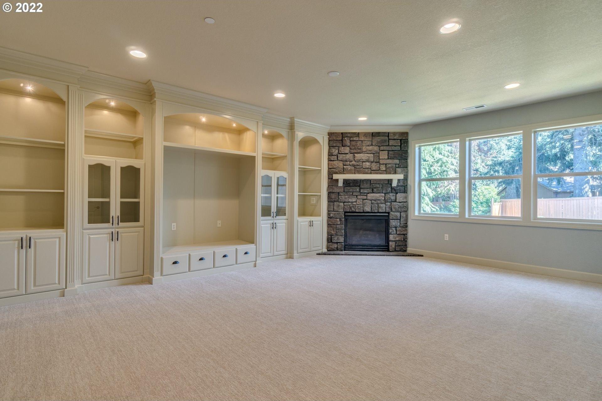 Nw 24th Cir, Camas, WA 98607